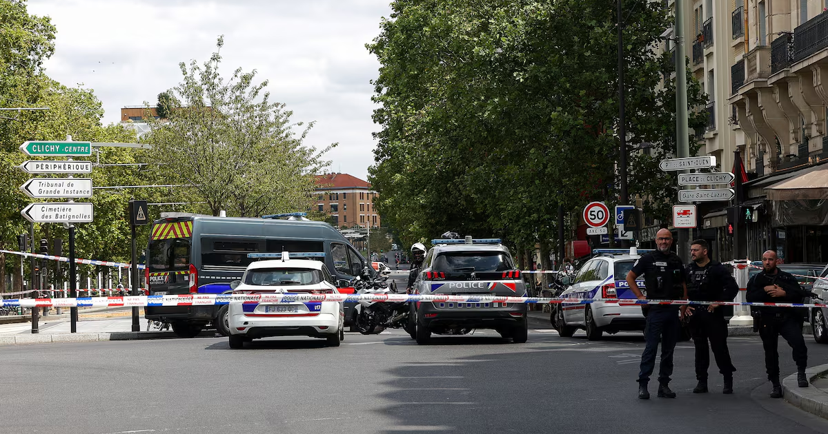 French police arrest man after knife attack in Paris