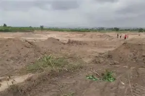 Operators flee as Minerals Commission, NAIMOS raid suspected illegal sand-winning site at Ada