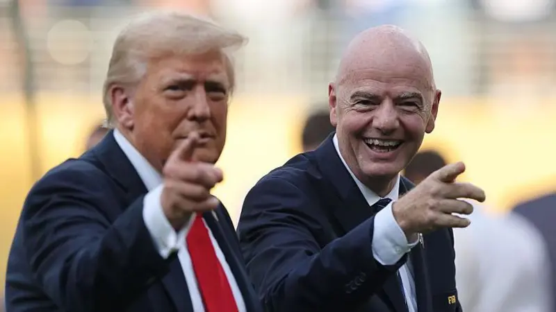 Rights group plans complaint to IOC against Infantino over Trump support