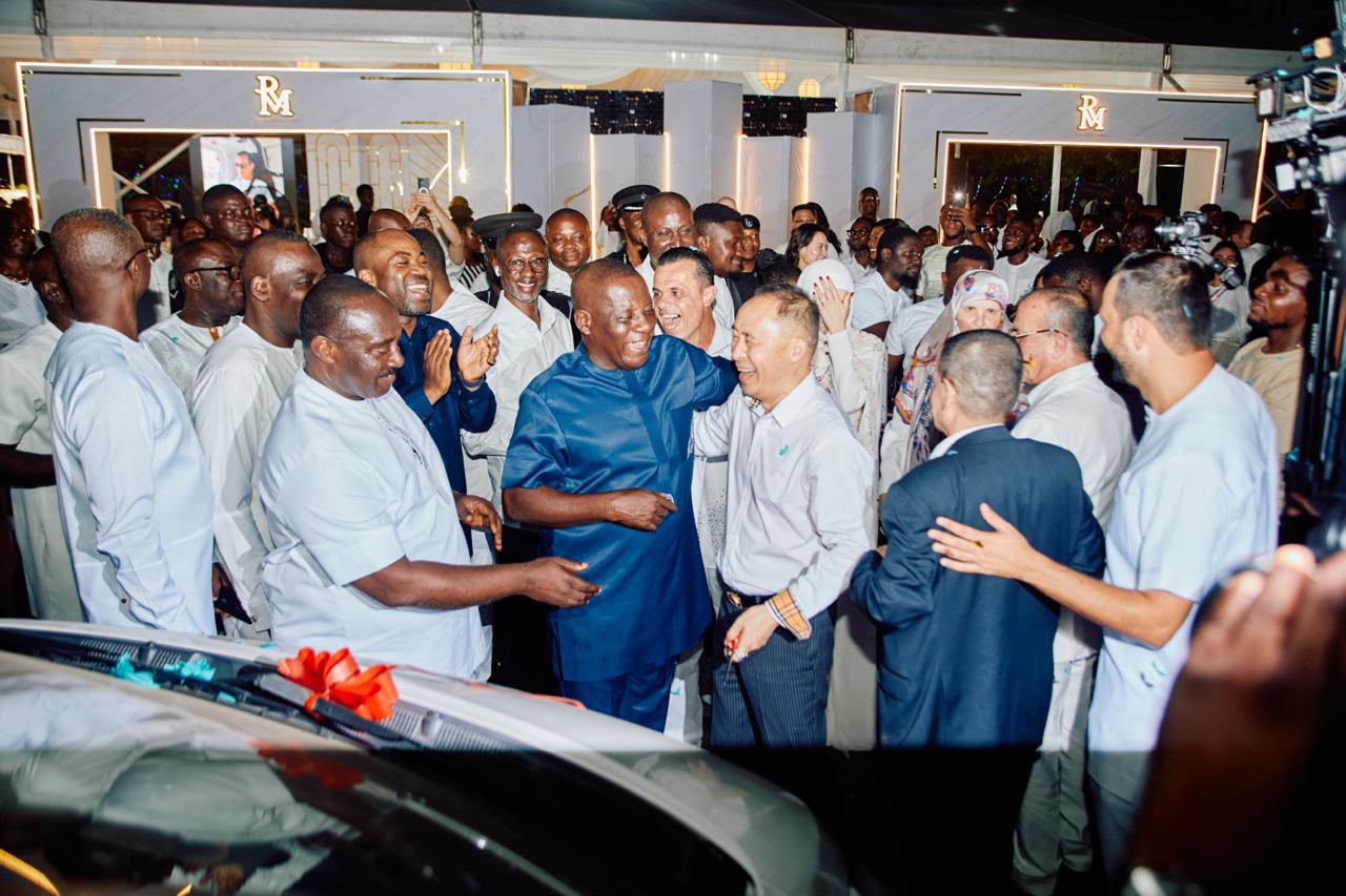 Sentuo Group and Eezzy Foundation donate 10 ambulances and pickup vehicles to the Ghana Police Service