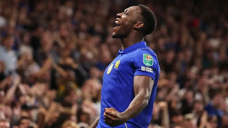 Chelsea debutant Welbeck downs Luton as Enzo Fernandez left out