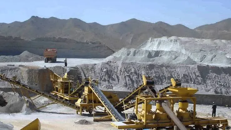 Look beyond the losses – Small-scale miners say gold refinery could cut youth unemployment