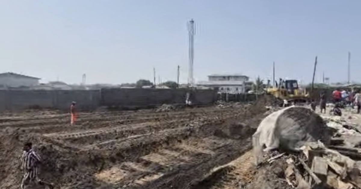 Tema youth endorse TMA’s beach demolition exercise to restore order