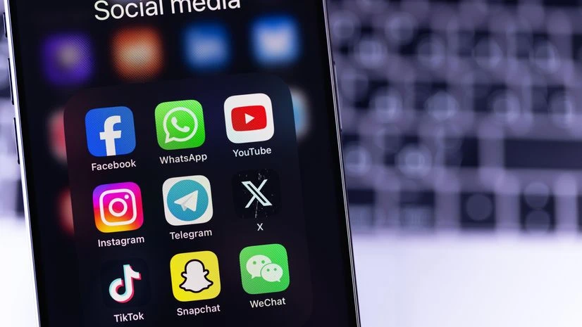 Australians will be able to switch off social media algorithms under planned legislation