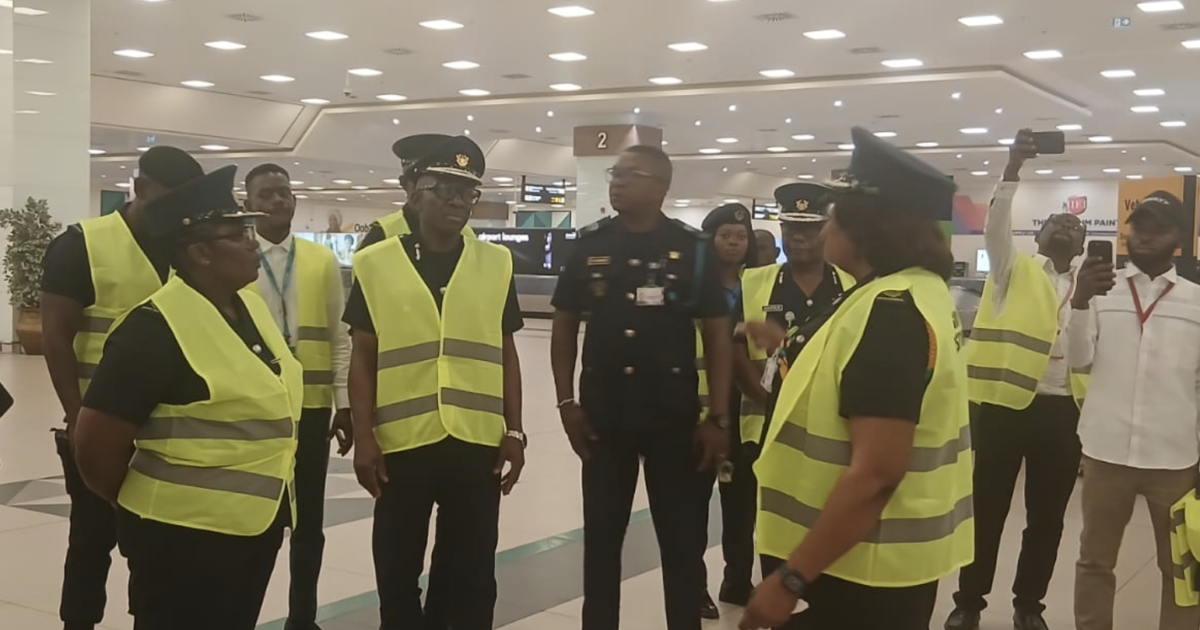 Customs to scrutinise multiple new phones for possible commercial import at entry points